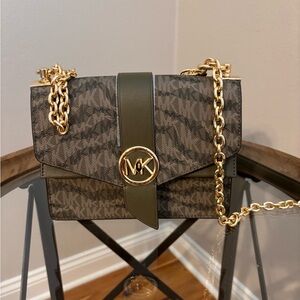 NWT Michel Kors Purse
